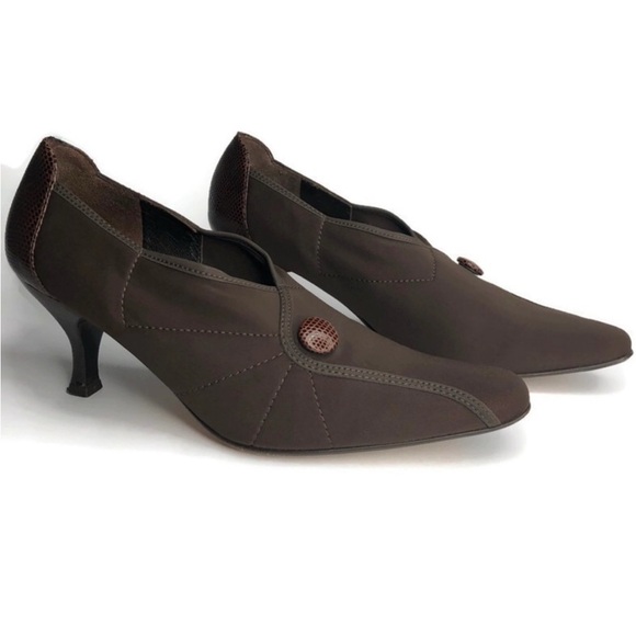 Italian Prevata Brown Ankle Booties with Sleek Design - Picture 1 of 8